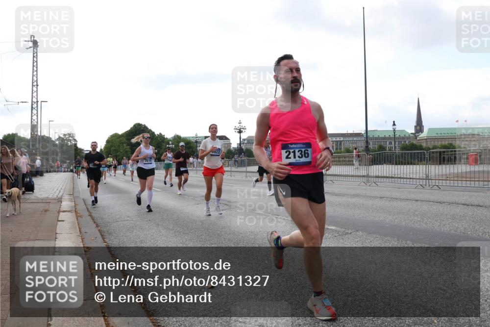 29.06.2025 - hella hamburg halbmarathon Lena Gebhardt http://msf.ph/oto/8431327 29.06.2025 10:07:42 Lombardsbrücke 7019, 107, 5922, 2136, 1079, 1173, 1893, 2032, 2136, 2190, 2309, 3328, 3922, 4228, 4502, 4550, 4864, 5100, 5242, 5287, 5899, 6196, 6517, 6518, 6707, 6713, 6715, 6918, 7019, 7760, 9071, 9338, 9966, 9967, 10212, 10700, 10703, 11114, 11394, 11641, 12378, 12789, 13458, 15051, 15673, 15785, 16241, 16539, 16809, 16915, 17062, 18218, 18270, 18531, 18721, 19134 meine-sportfotos.de