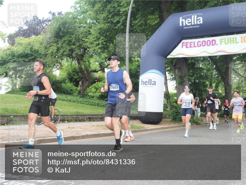 29.06.2025 - hella hamburg halbmarathon KatJ http://msf.ph/oto/8431336 29.06.2025 10:42:24 Zwischen KM18-KM19 1877, 2474, 3037, 3794, 5672, 6891 meine-sportfotos.de