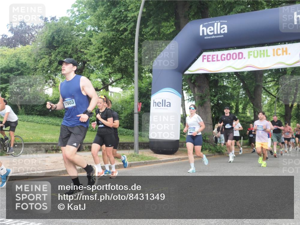 29.06.2025 - hella hamburg halbmarathon KatJ http://msf.ph/oto/8431349 29.06.2025 10:42:25 Zwischen KM18-KM19 1877, 3037, 3794, 5672, 6891 meine-sportfotos.de