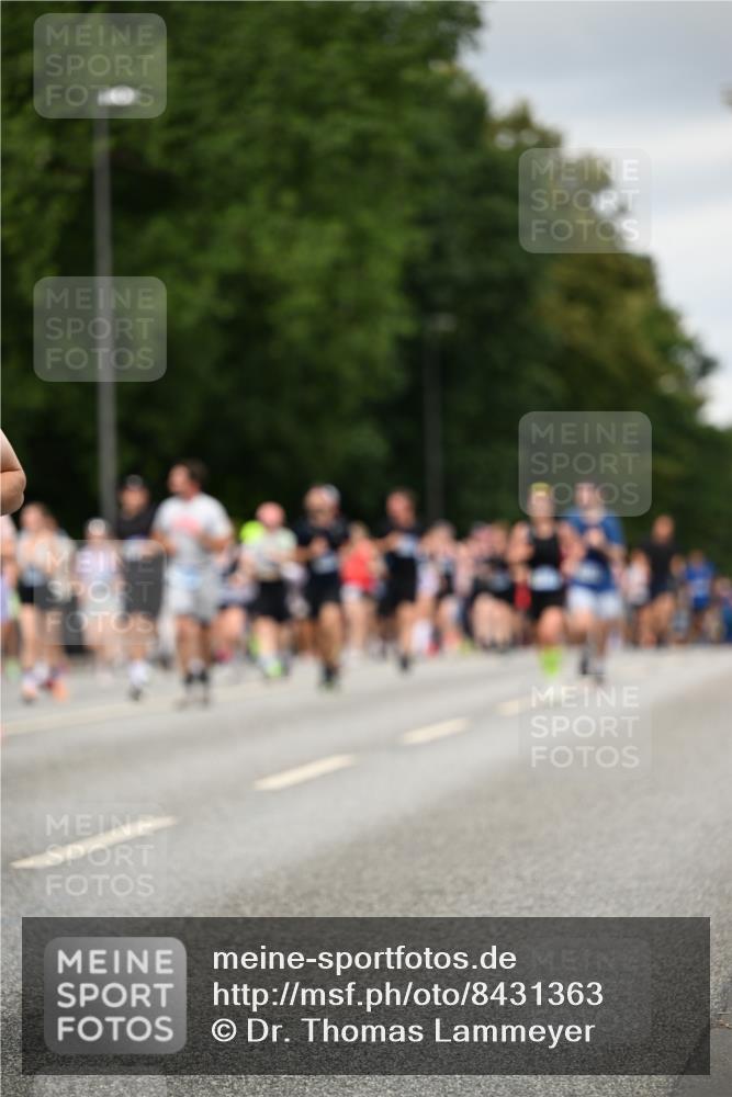 29.06.2025 - hella hamburg halbmarathon Dr. Thomas Lammeyer http://msf.ph/oto/8431363 29.06.2025 10:52:14 Kennedybrücke 1045, 1073, 1430, 1434, 1523, 2148, 2163, 2195, 2320, 2407, 2418, 2491, 2882, 2994, 3468, 3679, 4037, 4239, 4588, 4974, 5796, 6255, 6256, 6879, 8105, 8158, 8270, 9018, 9356, 10075, 10658, 10777, 10903, 10991, 11351 meine-sportfotos.de