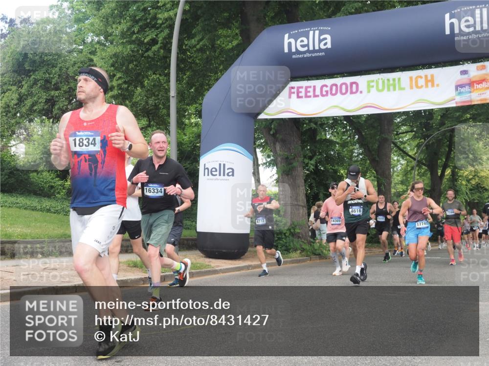 29.06.2025 - hella hamburg halbmarathon KatJ http://msf.ph/oto/8431427 29.06.2025 10:42:28 Zwischen KM18-KM19 1834, 1877, 4616, 6891, 7976 meine-sportfotos.de