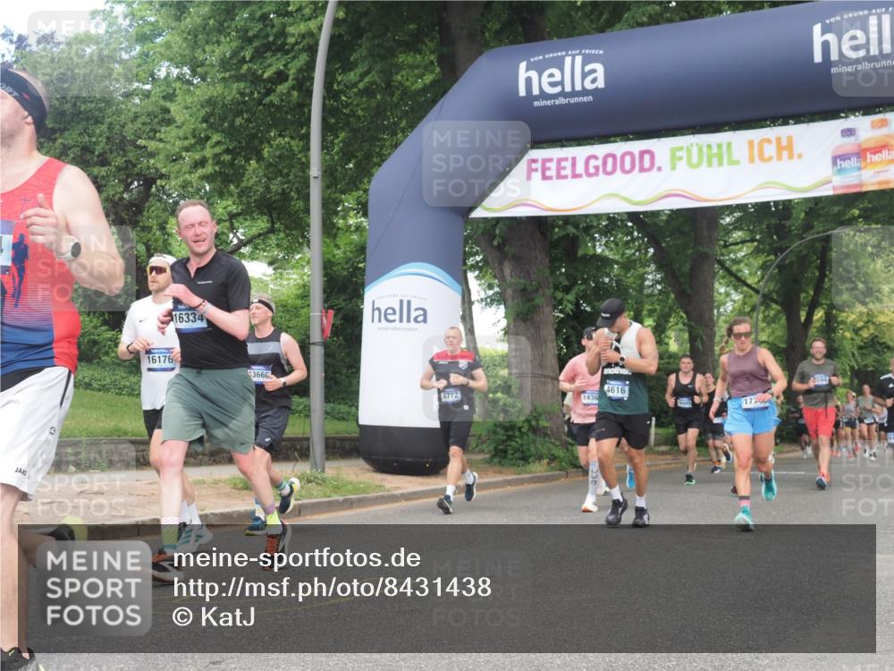 29.06.2025 - hella hamburg halbmarathon KatJ http://msf.ph/oto/8431438 29.06.2025 10:42:29 Zwischen KM18-KM19 1834, 1877, 4616, 4772, 6891, 7594, 7976 meine-sportfotos.de
