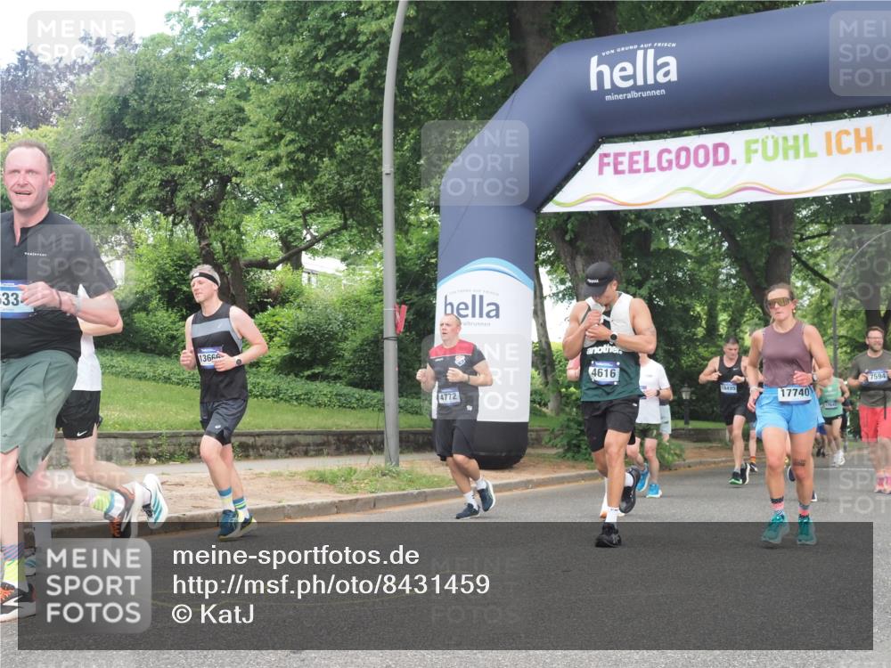 29.06.2025 - hella hamburg halbmarathon KatJ http://msf.ph/oto/8431459 29.06.2025 10:42:29 Zwischen KM18-KM19 1834, 1877, 4616, 4772, 6891, 7594, 7976 meine-sportfotos.de