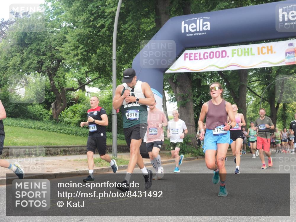29.06.2025 - hella hamburg halbmarathon KatJ http://msf.ph/oto/8431492 29.06.2025 10:42:30 Zwischen KM18-KM19 1834, 1877, 4616, 4772, 6891, 7594, 7976 meine-sportfotos.de