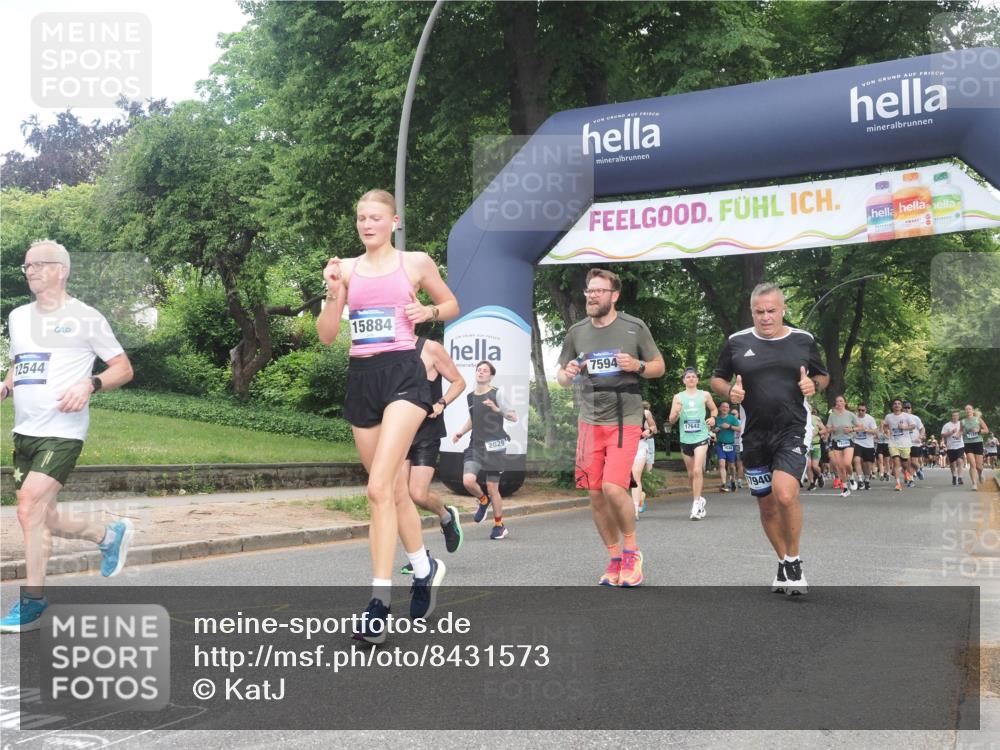 29.06.2025 - hella hamburg halbmarathon KatJ http://msf.ph/oto/8431573 29.06.2025 10:42:32 Zwischen KM18-KM19 1834, 1877, 2029, 4616, 4772, 6891, 7594, 7976 meine-sportfotos.de