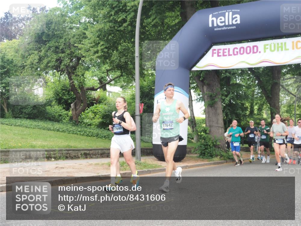 29.06.2025 - hella hamburg halbmarathon KatJ http://msf.ph/oto/8431606 29.06.2025 10:42:34 Zwischen KM18-KM19 1179, 1834, 2029, 4616, 4772, 7594, 7646, 7976 meine-sportfotos.de