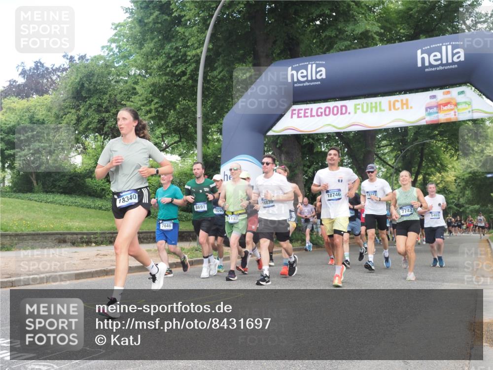 29.06.2025 - hella hamburg halbmarathon KatJ http://msf.ph/oto/8431697 29.06.2025 10:42:37 Zwischen KM18-KM19 1179, 2029, 2378, 4772, 5465, 7594, 7646, 7742, 8691 meine-sportfotos.de