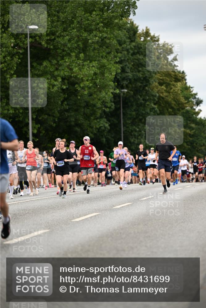 29.06.2025 - hella hamburg halbmarathon Dr. Thomas Lammeyer http://msf.ph/oto/8431699 29.06.2025 10:52:22 Kennedybrücke 1045, 1430, 1434, 1523, 1645, 2148, 2163, 2195, 2407, 2418, 2882, 2994, 3468, 3504, 3933, 4037, 4588, 4974, 5796, 5886, 6255, 6256, 6879, 7412, 7970, 8310, 8948, 9018, 9356, 9696, 10075, 10777, 10991, 11351 meine-sportfotos.de