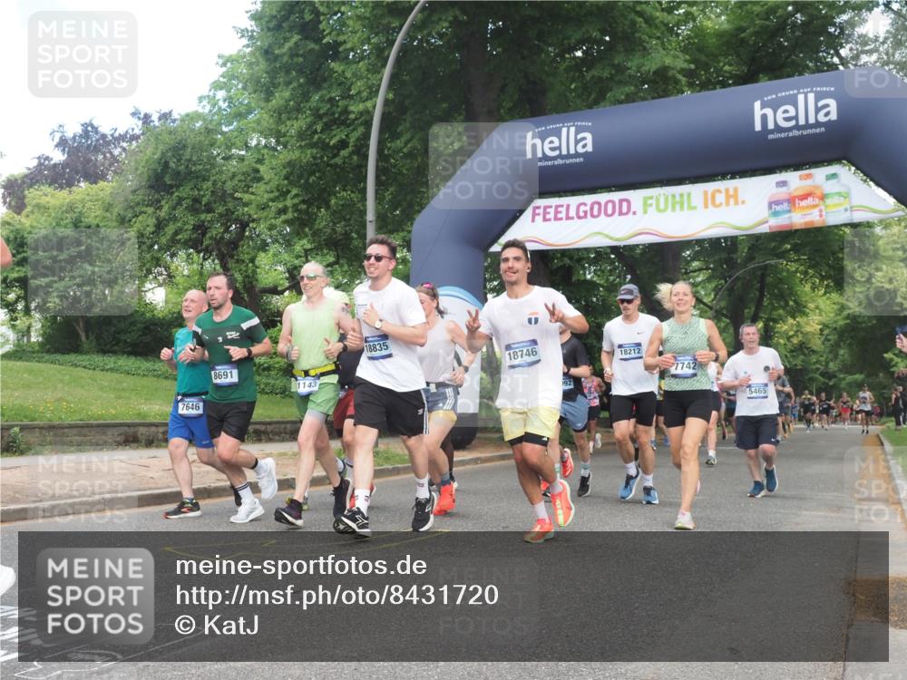 29.06.2025 - hella hamburg halbmarathon KatJ http://msf.ph/oto/8431720 29.06.2025 10:42:38 Zwischen KM18-KM19 1179, 2029, 2378, 5465, 7646, 7742, 8691 meine-sportfotos.de