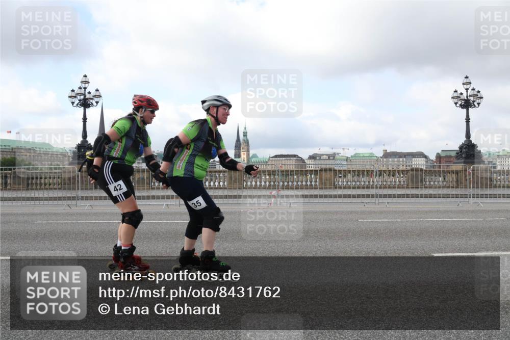 29.06.2025 - hella hamburg halbmarathon Lena Gebhardt http://msf.ph/oto/8431762 29.06.2025 09:00:46 Lombardsbrücke 42, 35 meine-sportfotos.de