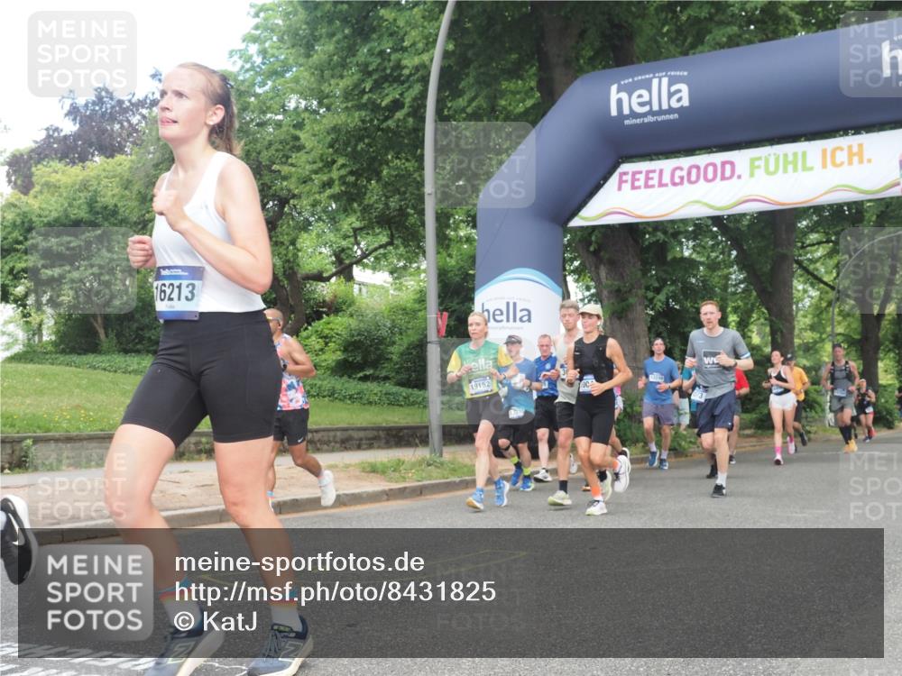 29.06.2025 - hella hamburg halbmarathon KatJ http://msf.ph/oto/8431825 29.06.2025 10:42:42 Zwischen KM18-KM19 1179, 2378, 3048, 3668, 5465, 7646, 7742, 8573, 8691 meine-sportfotos.de