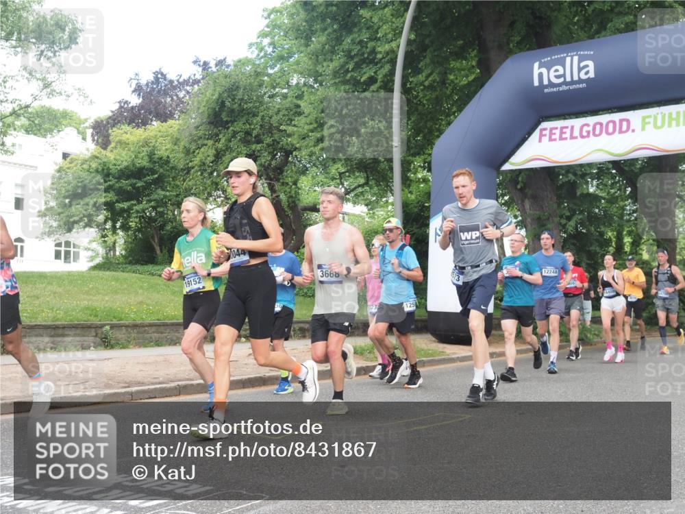 29.06.2025 - hella hamburg halbmarathon KatJ http://msf.ph/oto/8431867 29.06.2025 10:42:43 Zwischen KM18-KM19 2378, 3048, 3435, 3668, 5465, 7742, 8573, 8691 meine-sportfotos.de