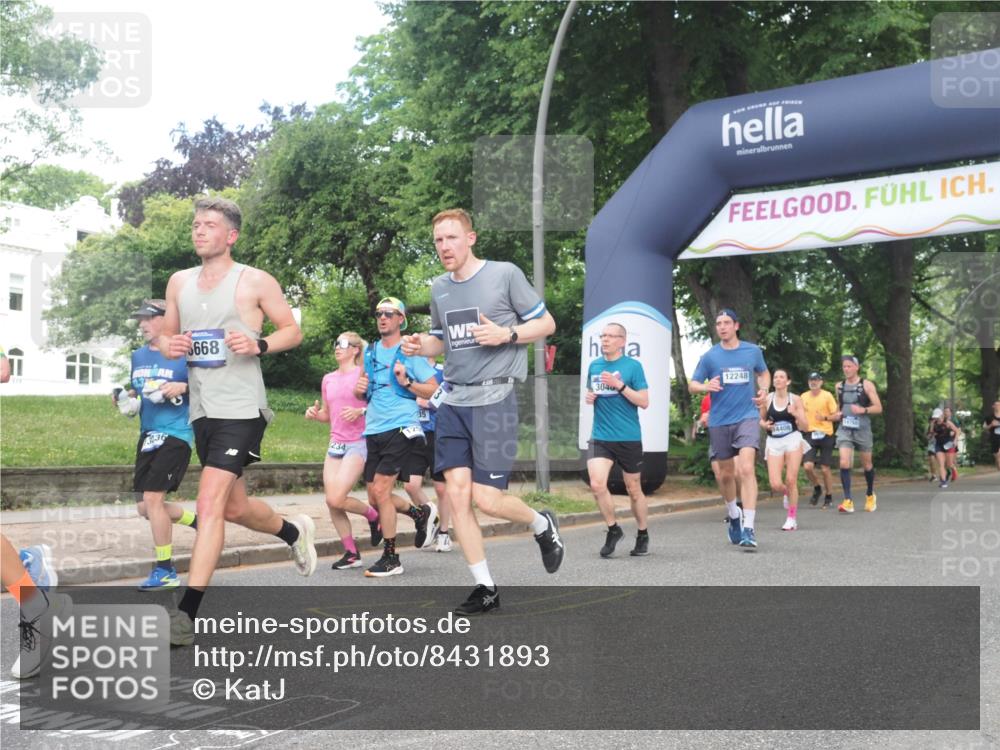 29.06.2025 - hella hamburg halbmarathon KatJ http://msf.ph/oto/8431893 29.06.2025 10:42:44 Zwischen KM18-KM19 2378, 3048, 3435, 3668, 5465, 8573, 8691 meine-sportfotos.de