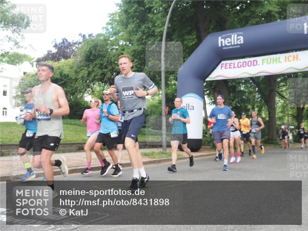 29.06.2025 - hella hamburg halbmarathon KatJ http://msf.ph/oto/8431898 29.06.2025 10:42:44 Zwischen KM18-KM19 2378, 3048, 3435, 3668, 5465, 8573, 8691 meine-sportfotos.de