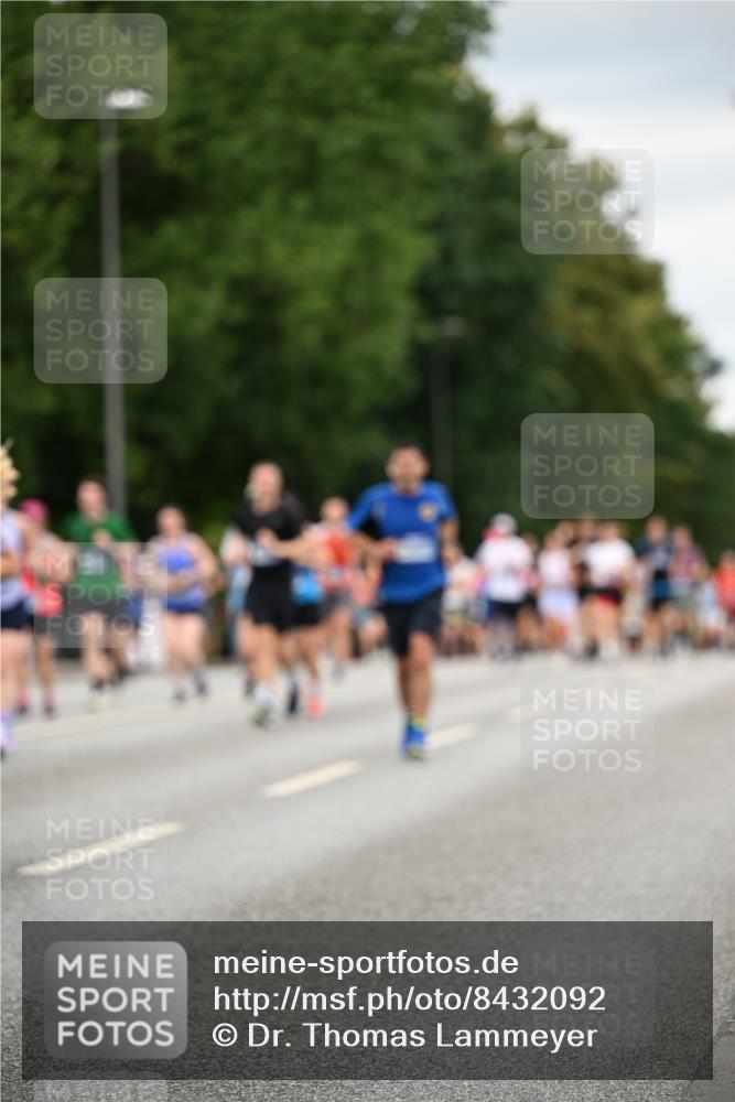 29.06.2025 - hella hamburg halbmarathon Dr. Thomas Lammeyer http://msf.ph/oto/8432092 29.06.2025 10:52:33 Kennedybrücke 1045, 1246, 1434, 1639, 1645, 2148, 2195, 2418, 2627, 2704, 2994, 3049, 3077, 3468, 3504, 3933, 4037, 4588, 4856, 5886, 5952, 6950, 7412, 7427, 7970, 8077, 8310, 8948, 9018, 9696, 9775, 9787, 10075, 10991, 11351 meine-sportfotos.de