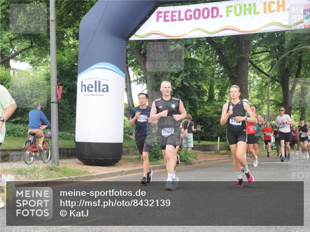 29.06.2025 - hella hamburg halbmarathon KatJ http://msf.ph/oto/8432139 29.06.2025 10:42:58 Zwischen KM18-KM19 2034, 4249, 5721, 5744 meine-sportfotos.de