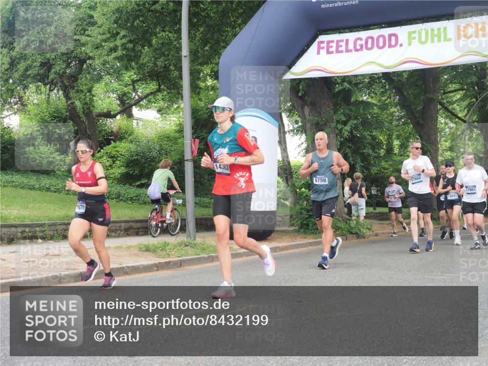 29.06.2025 - hella hamburg halbmarathon KatJ http://msf.ph/oto/8432199 29.06.2025 10:43:01 Zwischen KM18-KM19 2034, 4249, 5721, 5744, 6759 meine-sportfotos.de
