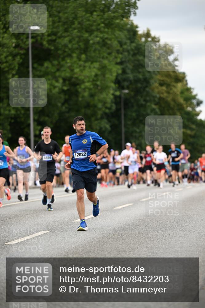 29.06.2025 - hella hamburg halbmarathon Dr. Thomas Lammeyer http://msf.ph/oto/8432203 29.06.2025 10:52:34 Kennedybrücke 1045, 1246, 1434, 1639, 1645, 2148, 2195, 2418, 2627, 2704, 2994, 3049, 3077, 3468, 3504, 3933, 4037, 4588, 4856, 5886, 5952, 6950, 7412, 7427, 7970, 8077, 8310, 8948, 9018, 9696, 9775, 9787, 10075, 10366, 10991, 11351 meine-sportfotos.de