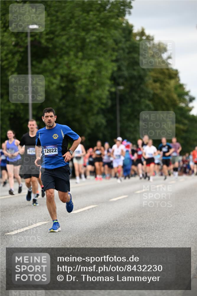29.06.2025 - hella hamburg halbmarathon Dr. Thomas Lammeyer http://msf.ph/oto/8432230 29.06.2025 10:52:35 Kennedybrücke 1045, 1246, 1639, 1645, 2148, 2195, 2418, 2627, 2704, 2994, 3049, 3077, 3468, 3504, 3933, 4037, 4588, 4856, 5886, 5952, 6950, 7412, 7427, 7970, 8077, 8310, 8948, 9018, 9696, 9775, 9787, 10366, 10991, 11351 meine-sportfotos.de