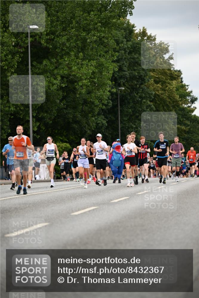 29.06.2025 - hella hamburg halbmarathon Dr. Thomas Lammeyer http://msf.ph/oto/8432367 29.06.2025 10:52:38 Kennedybrücke 1045, 1246, 1463, 1639, 1645, 2148, 2195, 2627, 2704, 2994, 3049, 3077, 3468, 3504, 3933, 4037, 4588, 4856, 5886, 5952, 6950, 7412, 7427, 7970, 8077, 8310, 8948, 9696, 9775, 9787, 10366, 10991, 11351 meine-sportfotos.de