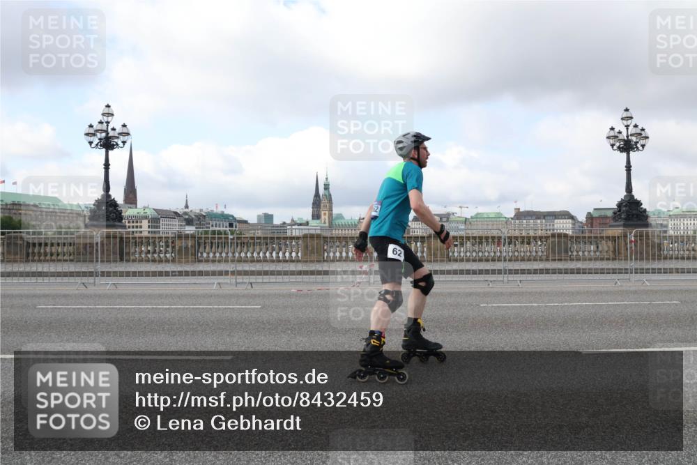 29.06.2025 - hella hamburg halbmarathon Lena Gebhardt http://msf.ph/oto/8432459 29.06.2025 09:00:57 Lombardsbrücke 2, 62 meine-sportfotos.de