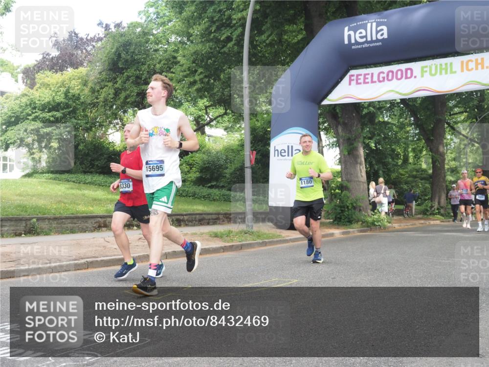 29.06.2025 - hella hamburg halbmarathon KatJ http://msf.ph/oto/8432469 29.06.2025 10:43:11 Zwischen KM18-KM19 1180, 8330 meine-sportfotos.de