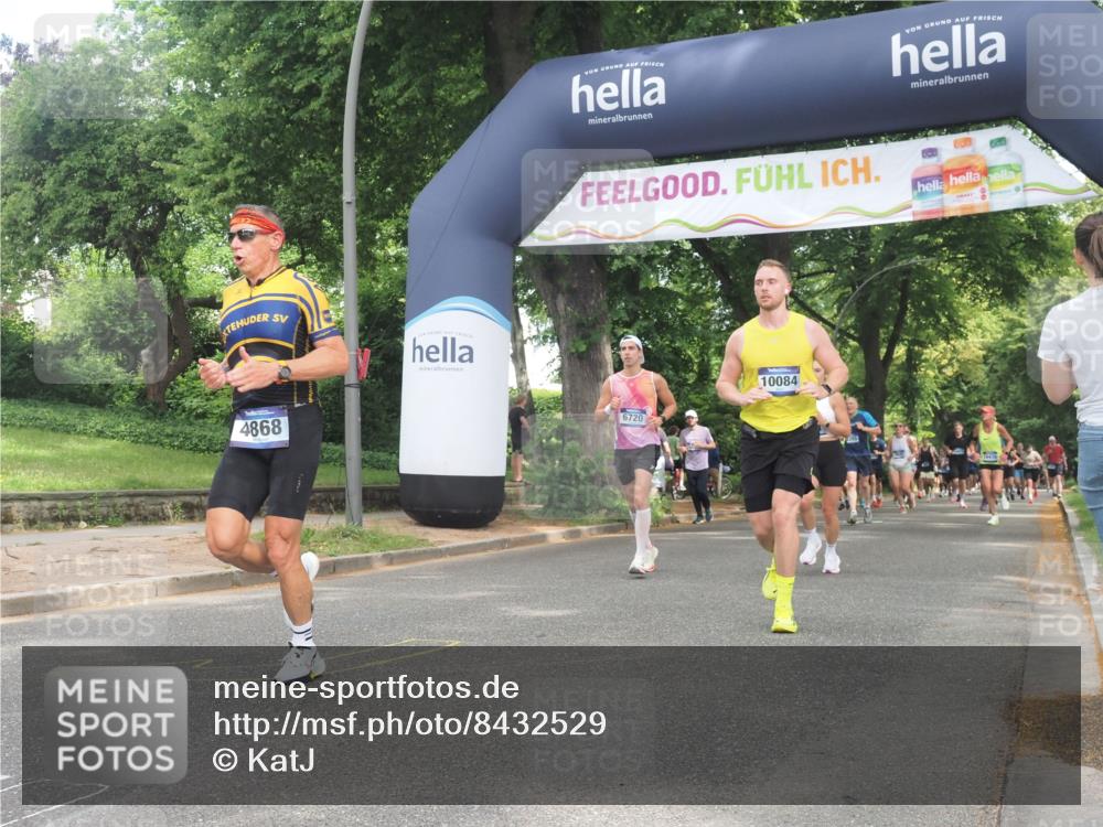29.06.2025 - hella hamburg halbmarathon KatJ http://msf.ph/oto/8432529 29.06.2025 10:43:15 Zwischen KM18-KM19 1180, 4868, 6591, 6720, 8330 meine-sportfotos.de