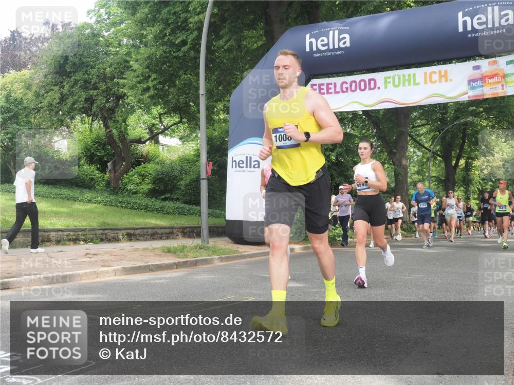29.06.2025 - hella hamburg halbmarathon KatJ http://msf.ph/oto/8432572 29.06.2025 10:43:16 Zwischen KM18-KM19 1180, 4868, 6591, 6720, 8330, 8393 meine-sportfotos.de