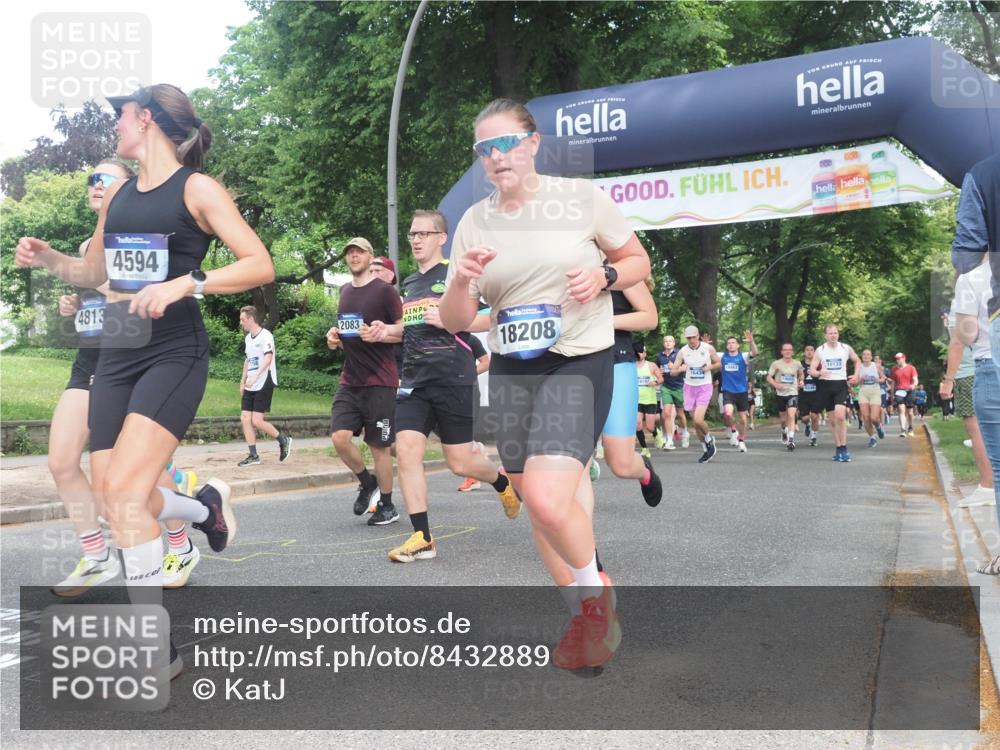 29.06.2025 - hella hamburg halbmarathon KatJ http://msf.ph/oto/8432889 29.06.2025 10:43:26 Zwischen KM18-KM19 1972, 2083, 2741, 2982, 2996, 3042, 4152, 4594, 4813, 5418, 7037, 8255 meine-sportfotos.de