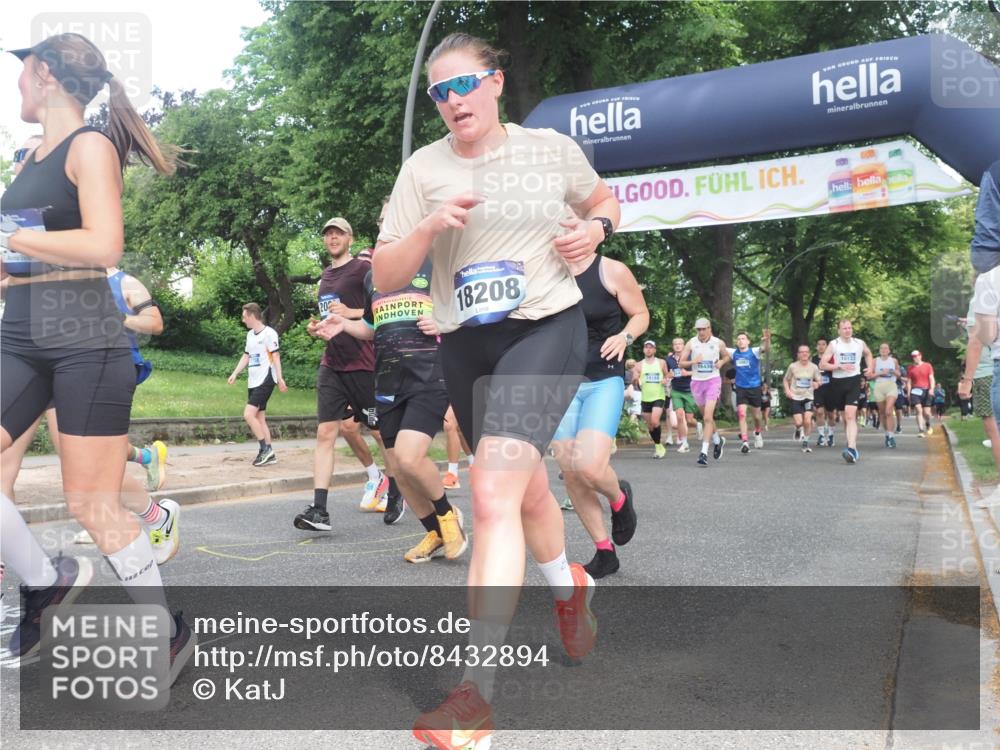 29.06.2025 - hella hamburg halbmarathon KatJ http://msf.ph/oto/8432894 29.06.2025 10:43:26 Zwischen KM18-KM19 1972, 2083, 2741, 2982, 2996, 3042, 4152, 4594, 4813, 5418, 7037, 8255 meine-sportfotos.de