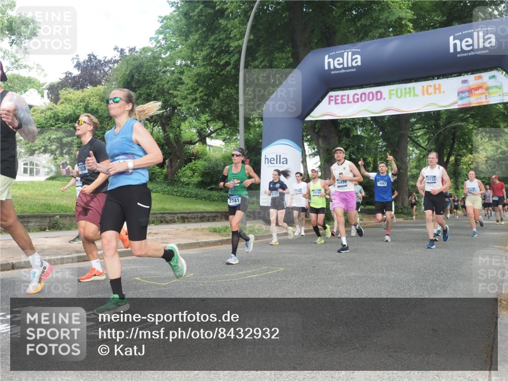 29.06.2025 - hella hamburg halbmarathon KatJ http://msf.ph/oto/8432932 29.06.2025 10:43:28 Zwischen KM18-KM19 1972, 2083, 2741, 2982, 2996, 4152, 4594, 4813, 5418, 7037, 7547 meine-sportfotos.de