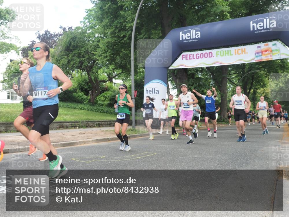 29.06.2025 - hella hamburg halbmarathon KatJ http://msf.ph/oto/8432938 29.06.2025 10:43:28 Zwischen KM18-KM19 1972, 2083, 2741, 2982, 2996, 4152, 4594, 4813, 5418, 7037, 7547 meine-sportfotos.de