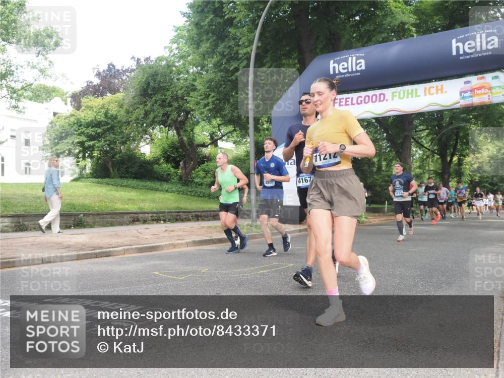 29.06.2025 - hella hamburg halbmarathon KatJ http://msf.ph/oto/8433371 29.06.2025 10:43:46 Zwischen KM18-KM19 1583, 4167, 5033, 7659, 7716, 8652 meine-sportfotos.de