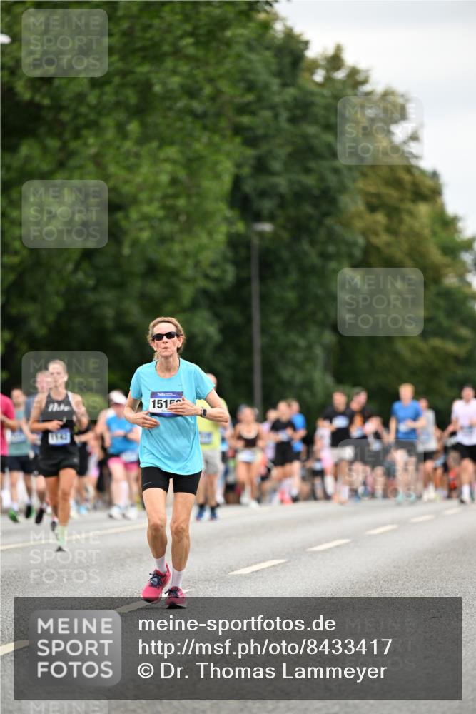 29.06.2025 - hella hamburg halbmarathon Dr. Thomas Lammeyer http://msf.ph/oto/8433417 29.06.2025 10:53:11 Kennedybrücke 1142, 1157, 1174, 1175, 1392, 1626, 1701, 1720, 2067, 2475, 3383, 3486, 4327, 5010, 5551, 7394, 7532, 8719, 9341, 9552, 9691, 10794, 11000 meine-sportfotos.de