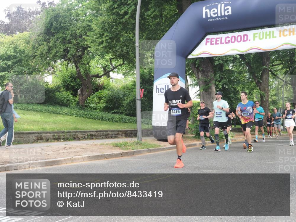 29.06.2025 - hella hamburg halbmarathon KatJ http://msf.ph/oto/8433419 29.06.2025 10:43:50 Zwischen KM18-KM19 1563, 2417, 3836, 4167, 5033, 6416, 7716, 8542, 8652 meine-sportfotos.de