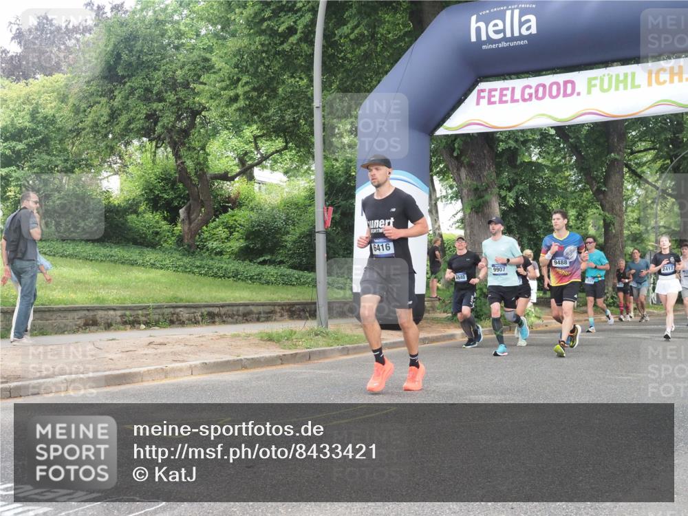 29.06.2025 - hella hamburg halbmarathon KatJ http://msf.ph/oto/8433421 29.06.2025 10:43:50 Zwischen KM18-KM19 1563, 2417, 3836, 4167, 5033, 6416, 7716, 8542, 8652 meine-sportfotos.de