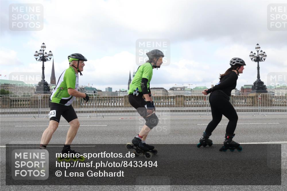 29.06.2025 - hella hamburg halbmarathon Lena Gebhardt http://msf.ph/oto/8433494 29.06.2025 09:01:07 Lombardsbrücke 343 meine-sportfotos.de
