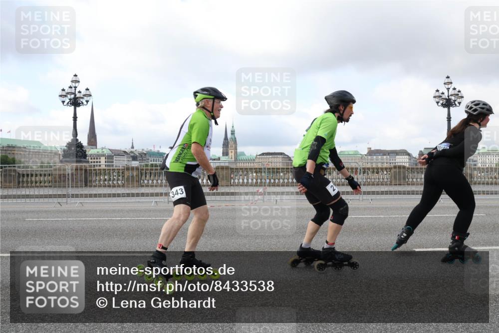 29.06.2025 - hella hamburg halbmarathon Lena Gebhardt http://msf.ph/oto/8433538 29.06.2025 09:01:07 Lombardsbrücke 343, 201 meine-sportfotos.de