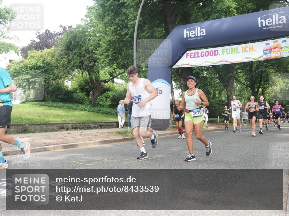 29.06.2025 - hella hamburg halbmarathon KatJ http://msf.ph/oto/8433539 29.06.2025 10:43:55 Zwischen KM18-KM19 1563, 2417, 2676, 3836, 4940, 5570, 6416, 8542 meine-sportfotos.de