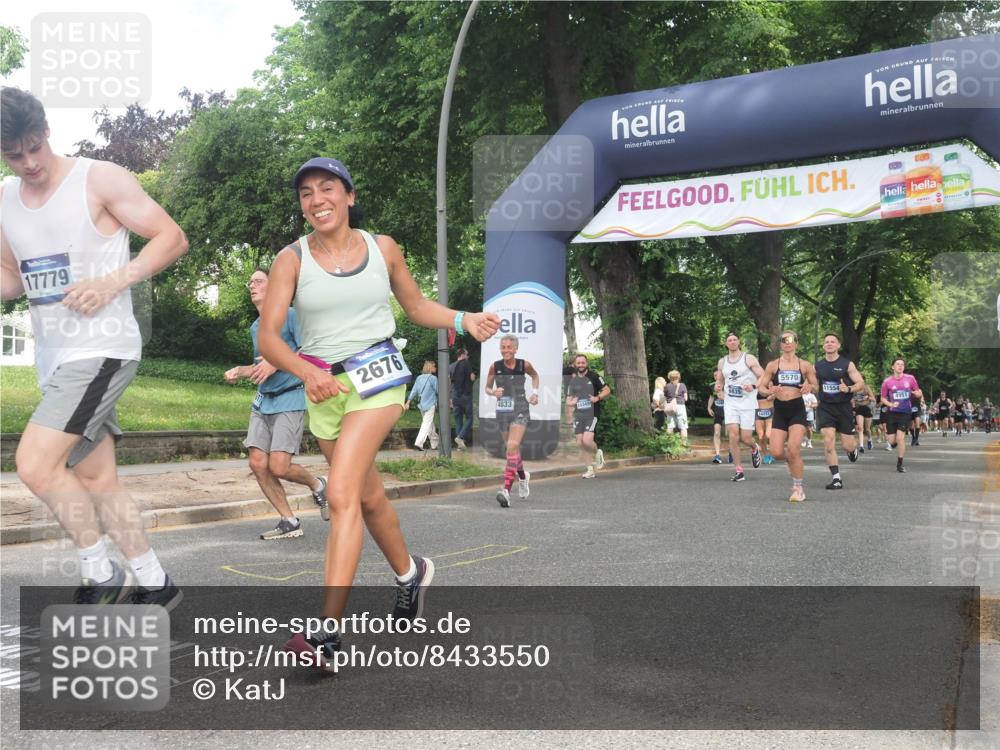 29.06.2025 - hella hamburg halbmarathon KatJ http://msf.ph/oto/8433550 29.06.2025 10:43:56 Zwischen KM18-KM19 1563, 2417, 2676, 4833, 4940, 5570, 6416, 6835 meine-sportfotos.de
