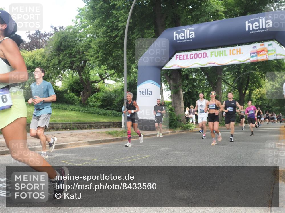 29.06.2025 - hella hamburg halbmarathon KatJ http://msf.ph/oto/8433560 29.06.2025 10:43:57 Zwischen KM18-KM19 1563, 2417, 2676, 4833, 4940, 4951, 5570, 6835 meine-sportfotos.de