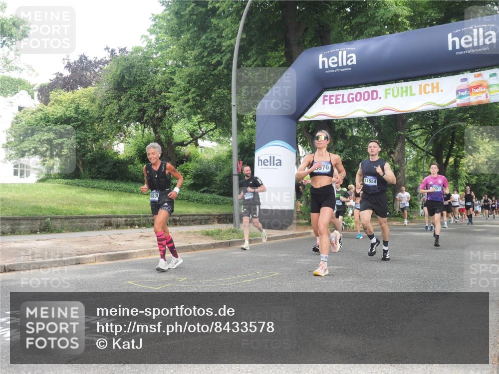 29.06.2025 - hella hamburg halbmarathon KatJ http://msf.ph/oto/8433578 29.06.2025 10:43:58 Zwischen KM18-KM19 2417, 2676, 4833, 4940, 4951, 5570, 6835 meine-sportfotos.de