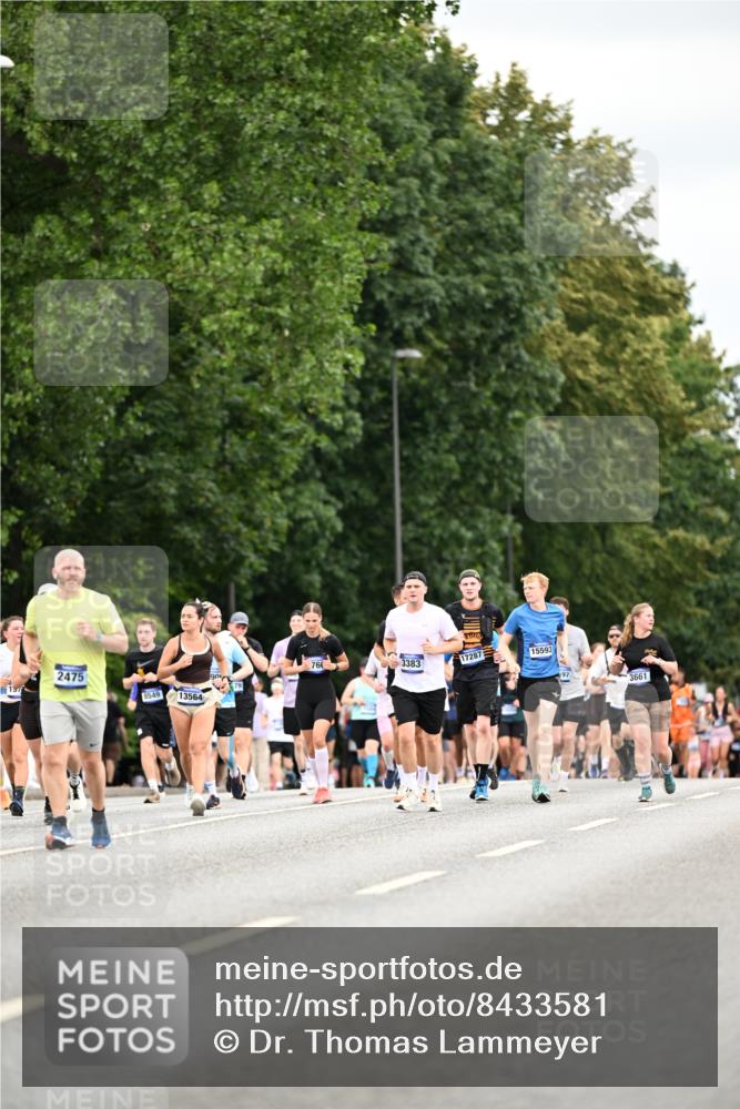 29.06.2025 - hella hamburg halbmarathon Dr. Thomas Lammeyer http://msf.ph/oto/8433581 29.06.2025 10:53:16 Kennedybrücke 1142, 1157, 1174, 1175, 1392, 1626, 1701, 2067, 2475, 3086, 3383, 3486, 3661, 4327, 5551, 7394, 7532, 7931, 8549, 8719, 8759, 8760, 9341, 10204, 10479, 10794, 11000 meine-sportfotos.de