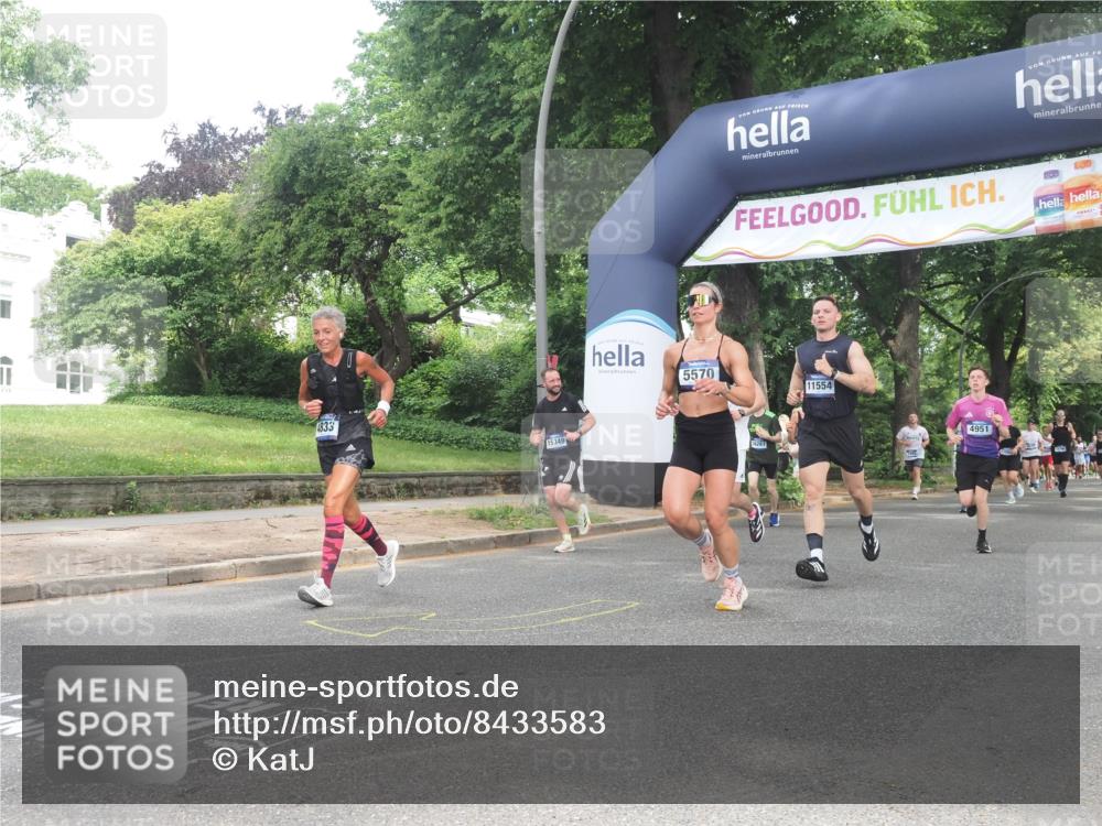 29.06.2025 - hella hamburg halbmarathon KatJ http://msf.ph/oto/8433583 29.06.2025 10:43:58 Zwischen KM18-KM19 2417, 2676, 4833, 4940, 4951, 5570, 6835 meine-sportfotos.de