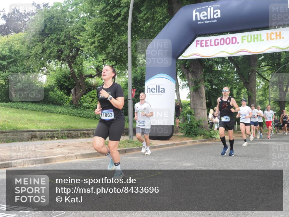 29.06.2025 - hella hamburg halbmarathon KatJ http://msf.ph/oto/8433696 29.06.2025 10:44:02 Zwischen KM18-KM19 2883, 4833, 4951, 5570, 6835 meine-sportfotos.de