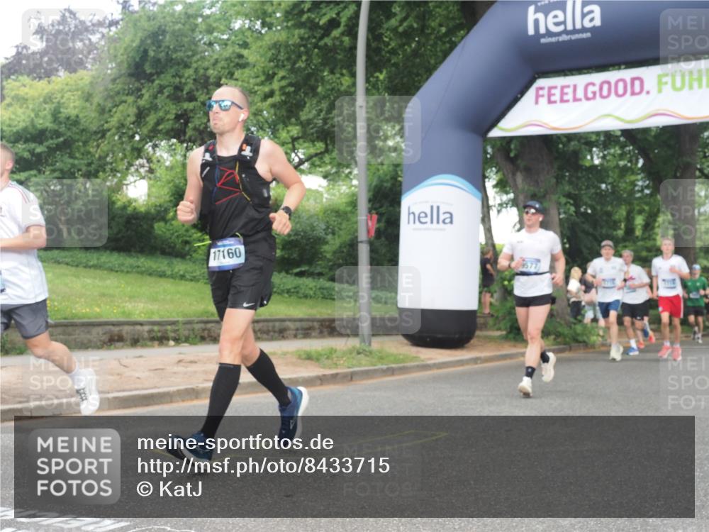 29.06.2025 - hella hamburg halbmarathon KatJ http://msf.ph/oto/8433715 29.06.2025 10:44:04 Zwischen KM18-KM19 1719, 2883, 4833, 4951, 6835 meine-sportfotos.de
