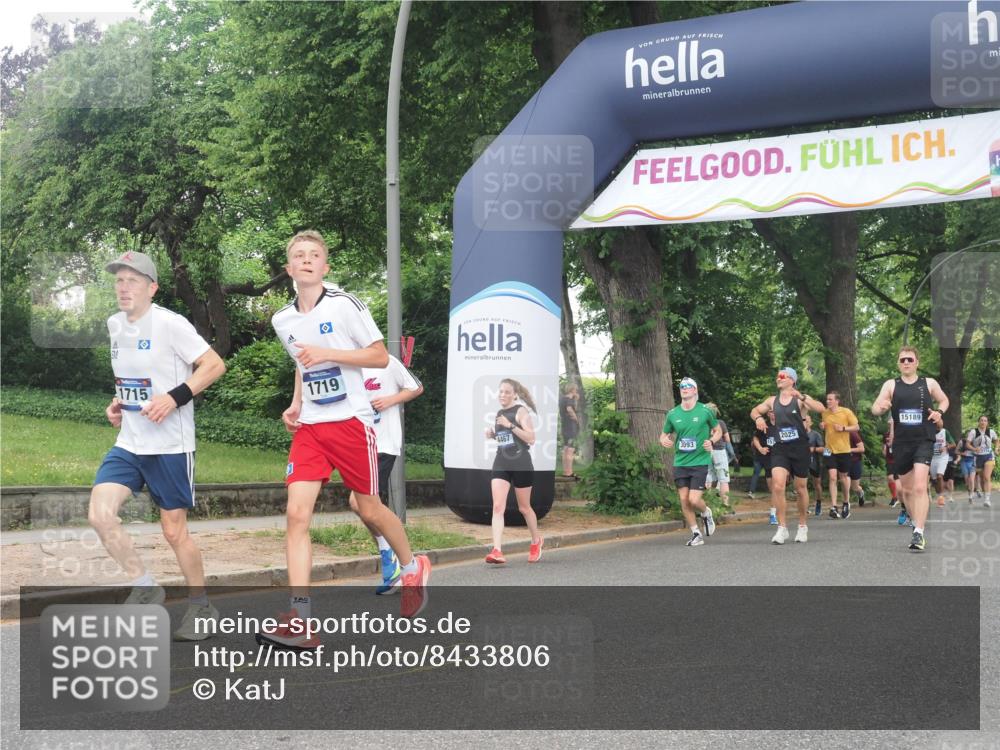 29.06.2025 - hella hamburg halbmarathon KatJ http://msf.ph/oto/8433806 29.06.2025 10:44:07 Zwischen KM18-KM19 1715, 1719, 2883, 3093, 4467 meine-sportfotos.de