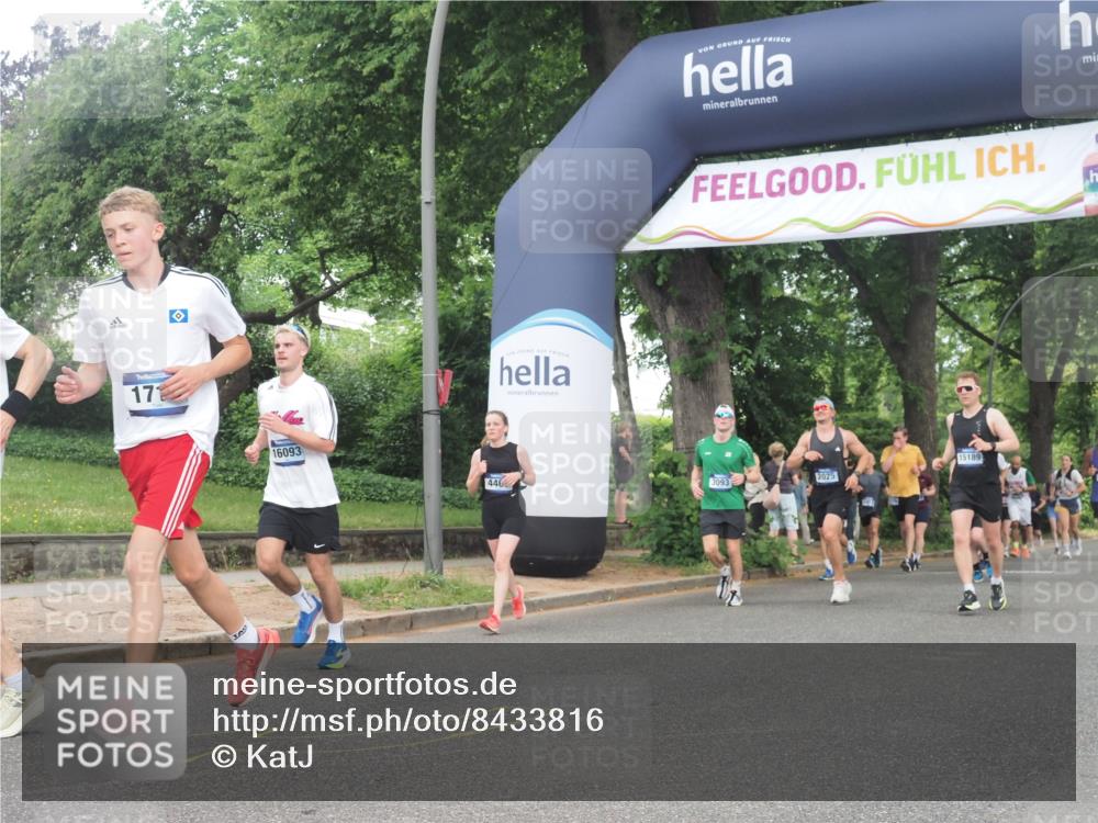 29.06.2025 - hella hamburg halbmarathon KatJ http://msf.ph/oto/8433816 29.06.2025 10:44:08 Zwischen KM18-KM19 1715, 1719, 2025, 2883, 3093, 4467 meine-sportfotos.de