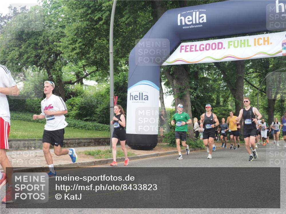 29.06.2025 - hella hamburg halbmarathon KatJ http://msf.ph/oto/8433823 29.06.2025 10:44:08 Zwischen KM18-KM19 1715, 1719, 2025, 2883, 3093, 4467 meine-sportfotos.de