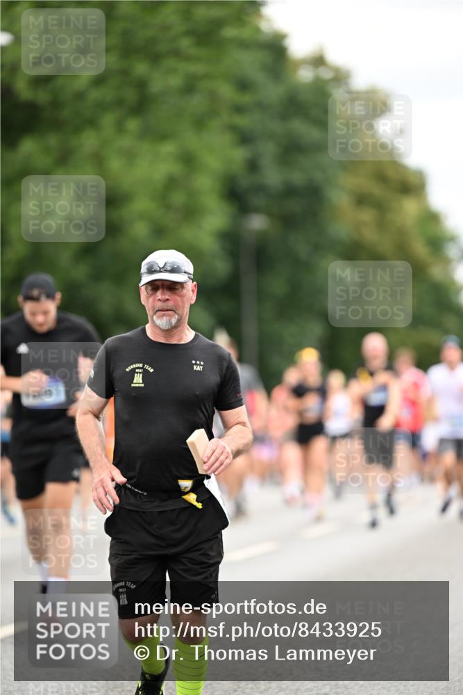 29.06.2025 - hella hamburg halbmarathon Dr. Thomas Lammeyer http://msf.ph/oto/8433925 29.06.2025 10:53:38 Kennedybrücke 1167, 1584, 1626, 2475, 2527, 2668, 3086, 3232, 3253, 3383, 3661, 4403, 4769, 5118, 5781, 6191, 6497, 7203, 7650, 7931, 7936, 7947, 7948, 8065, 8549, 8759, 8760, 9245, 10130, 10204, 10333, 10479, 10654, 11192 meine-sportfotos.de